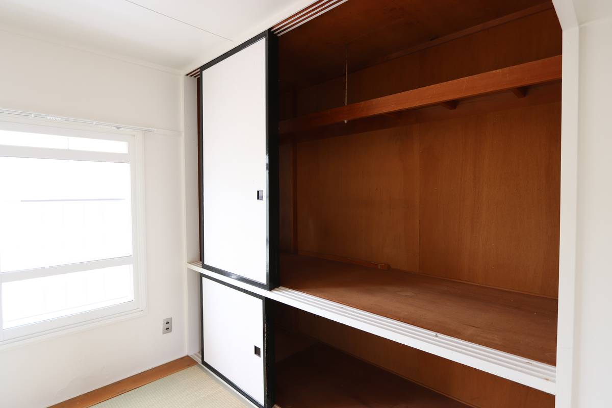 Storage Space in Village House Itoi in Tomakomai-shi