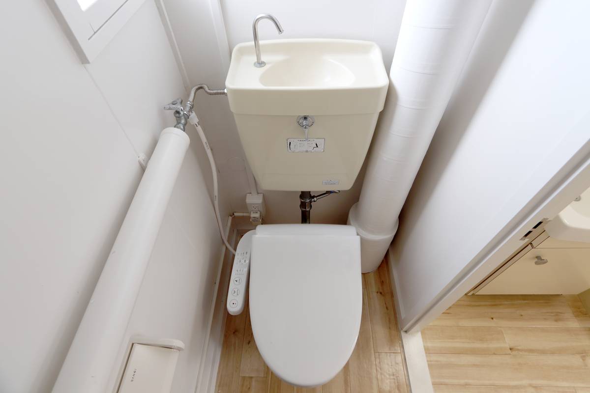 Toilet di Village House Heiwadai di Rumoi-shi