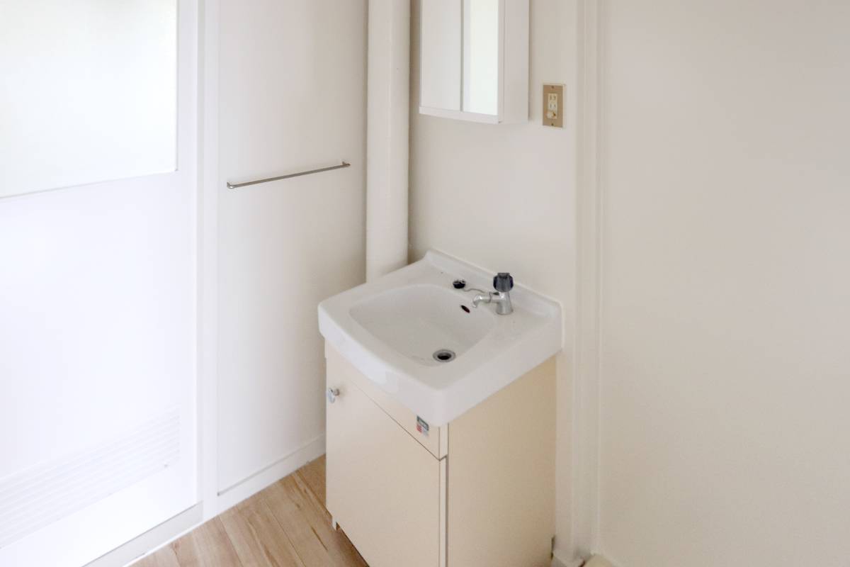Bồn rửa mặt của Village House Shizunai ở Hidaka-gun