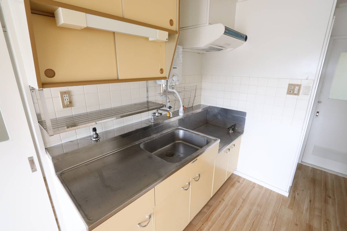 Khu vực bếp của Village House Shizunai ở Hidaka-gun