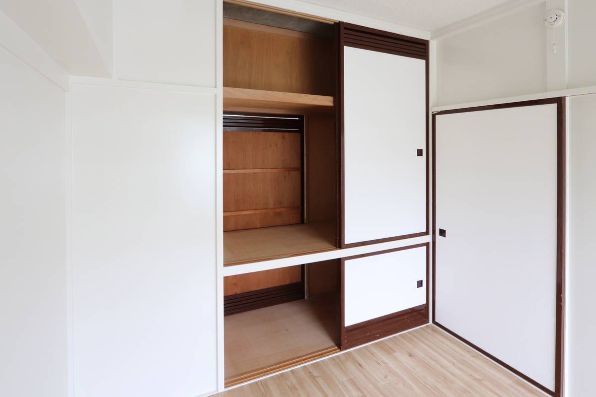 Khu vực chứa đồ của Village House Shizunai ở Hidaka-gun