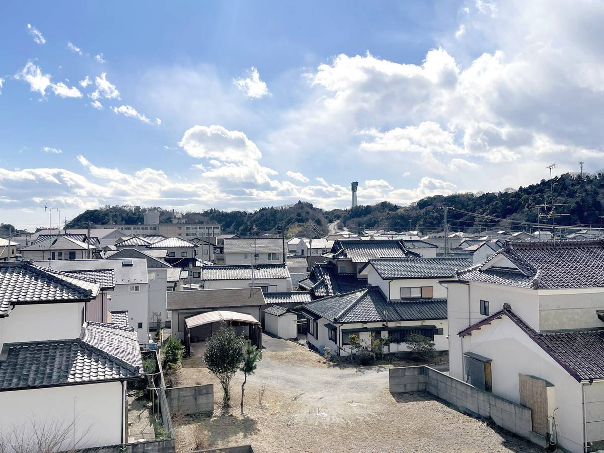 Tầm nhìn từ Village House Iwaki ở Iwaki-shi