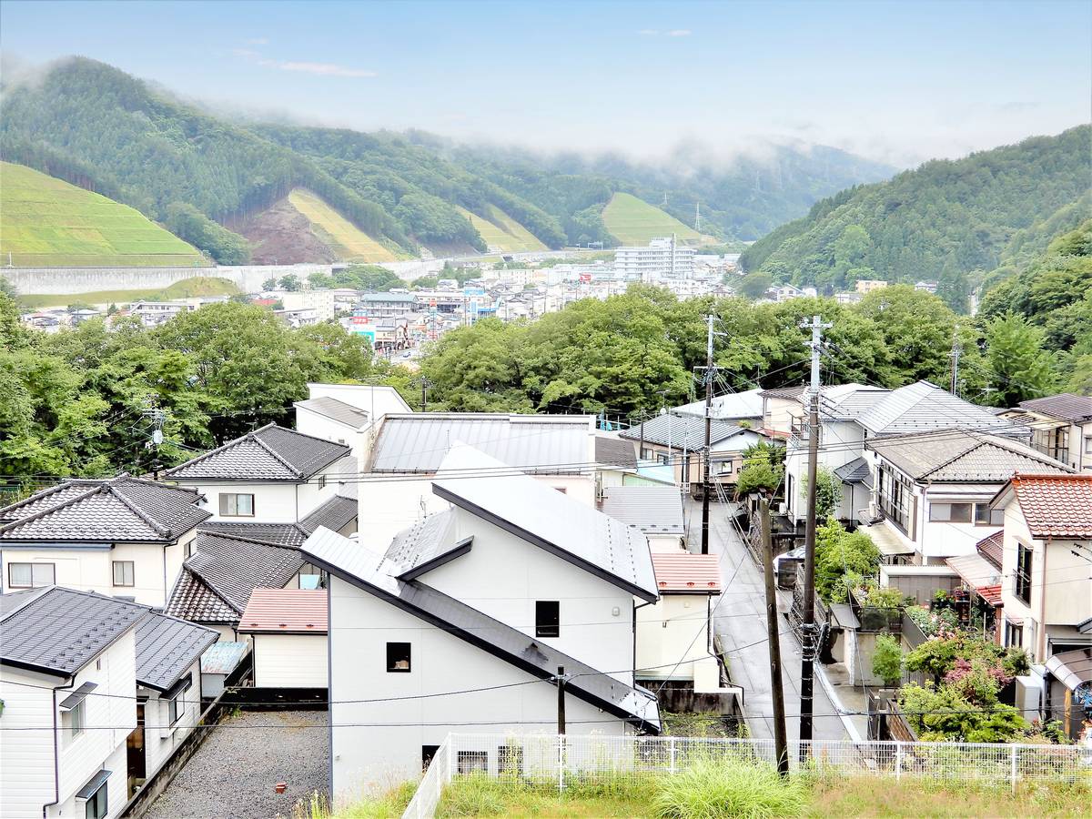 Tầm nhìn từ Village House Kamaishi ở Kamaishi-shi