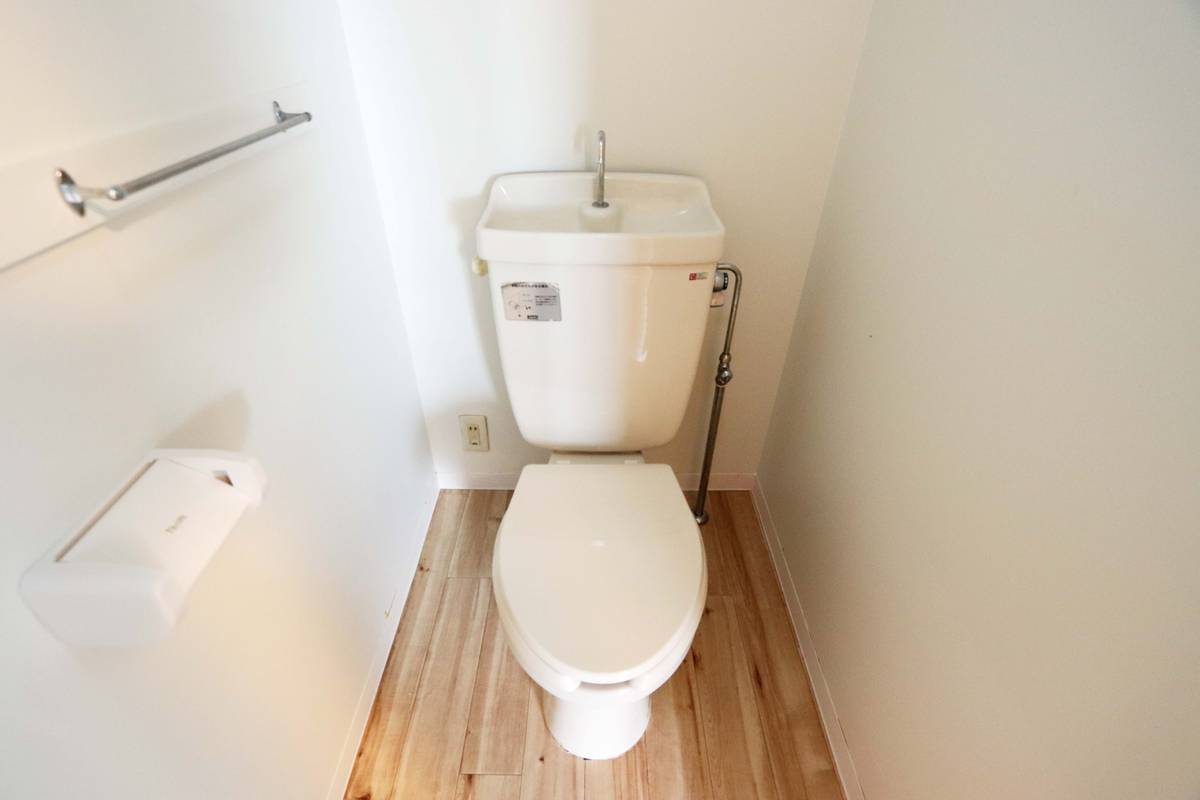 Toilet in Village House Shiroumaru in Taihaku-ku