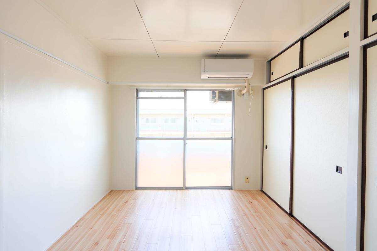 Phòng khách của Village House Asaka ở Koriyama-shi