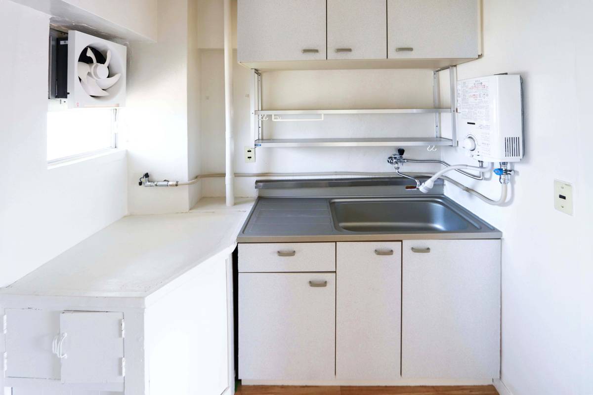 Khu vực bếp của Village House Asaka ở Koriyama-shi