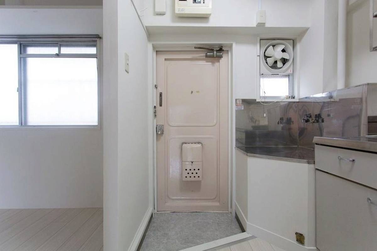 Apartment Entrance in Village House Shirogane in Hachinohe-shi