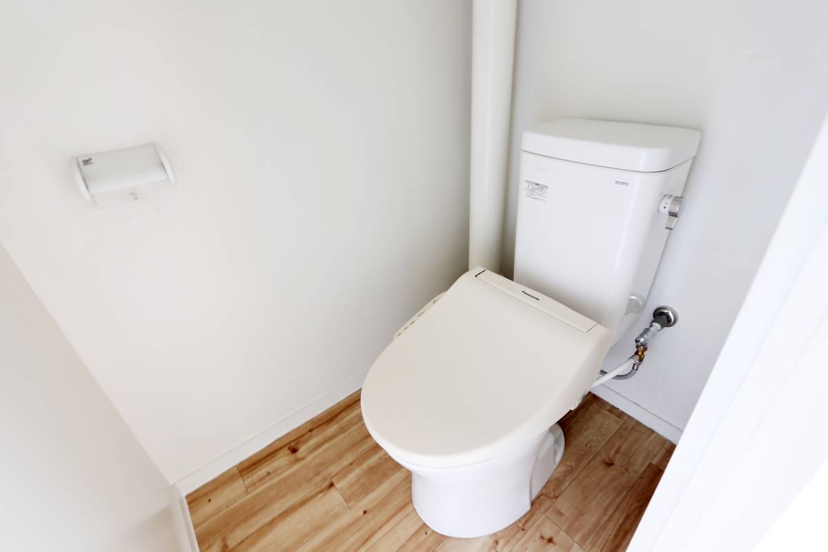 Toilet in Village House Shirogane in Hachinohe-shi