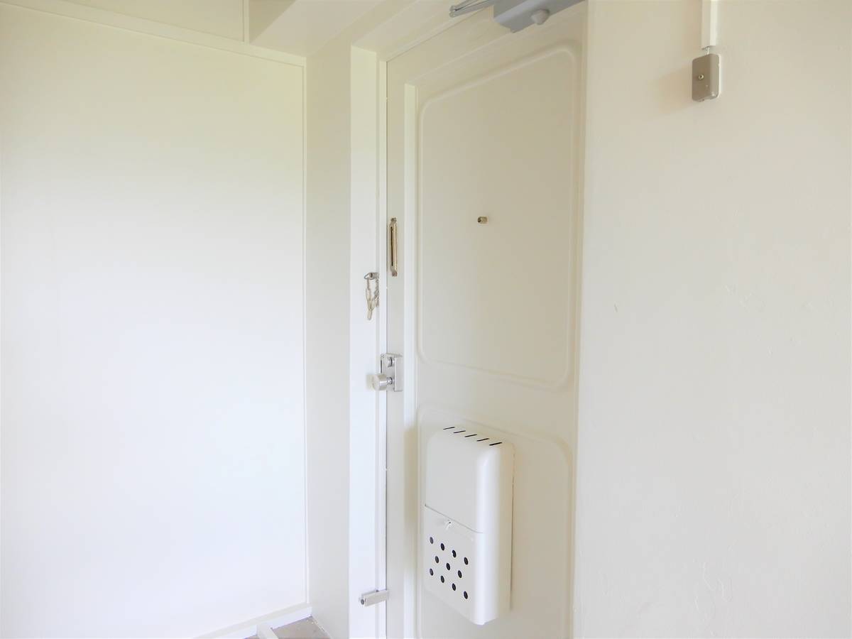青森市ビレッジハウス泉野の玄関