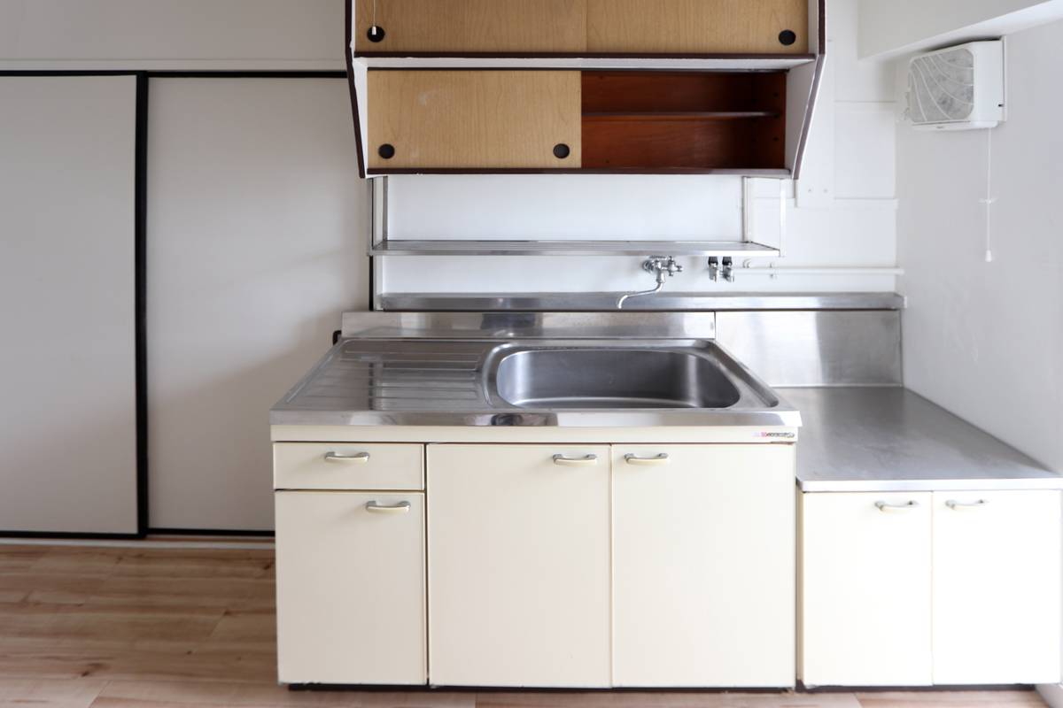 Kitchen in Village House Kakunai in Nihommatsu-shi