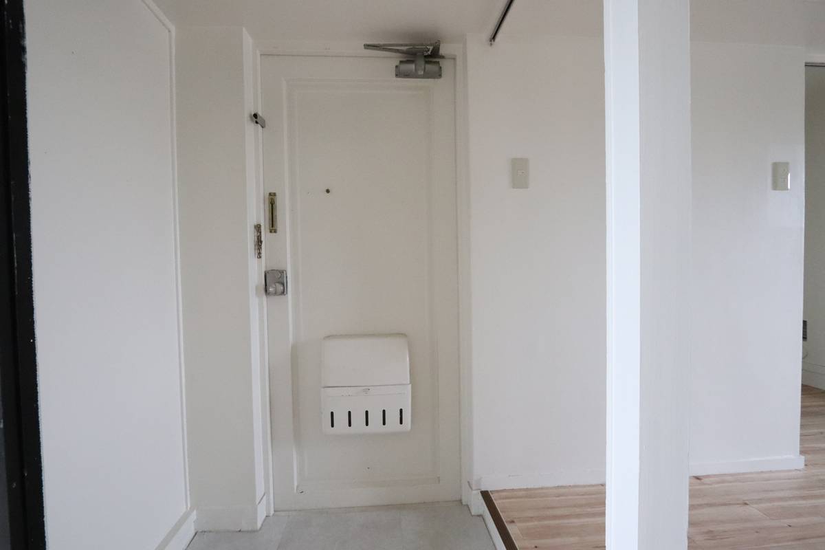 Pintu Masuk Apartemen di Village House Uchikawara di Sakata-shi