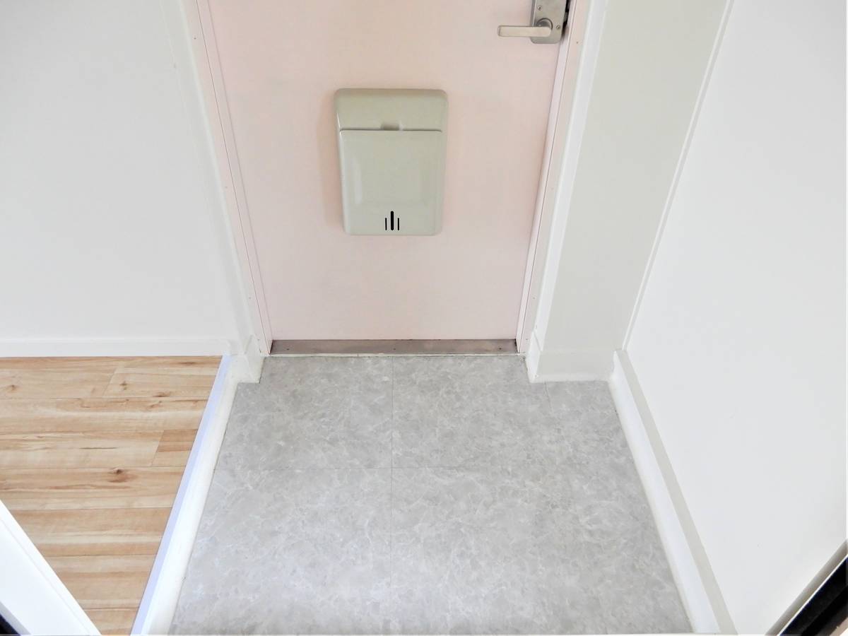 東松島市ビレッジハウス矢本の玄関