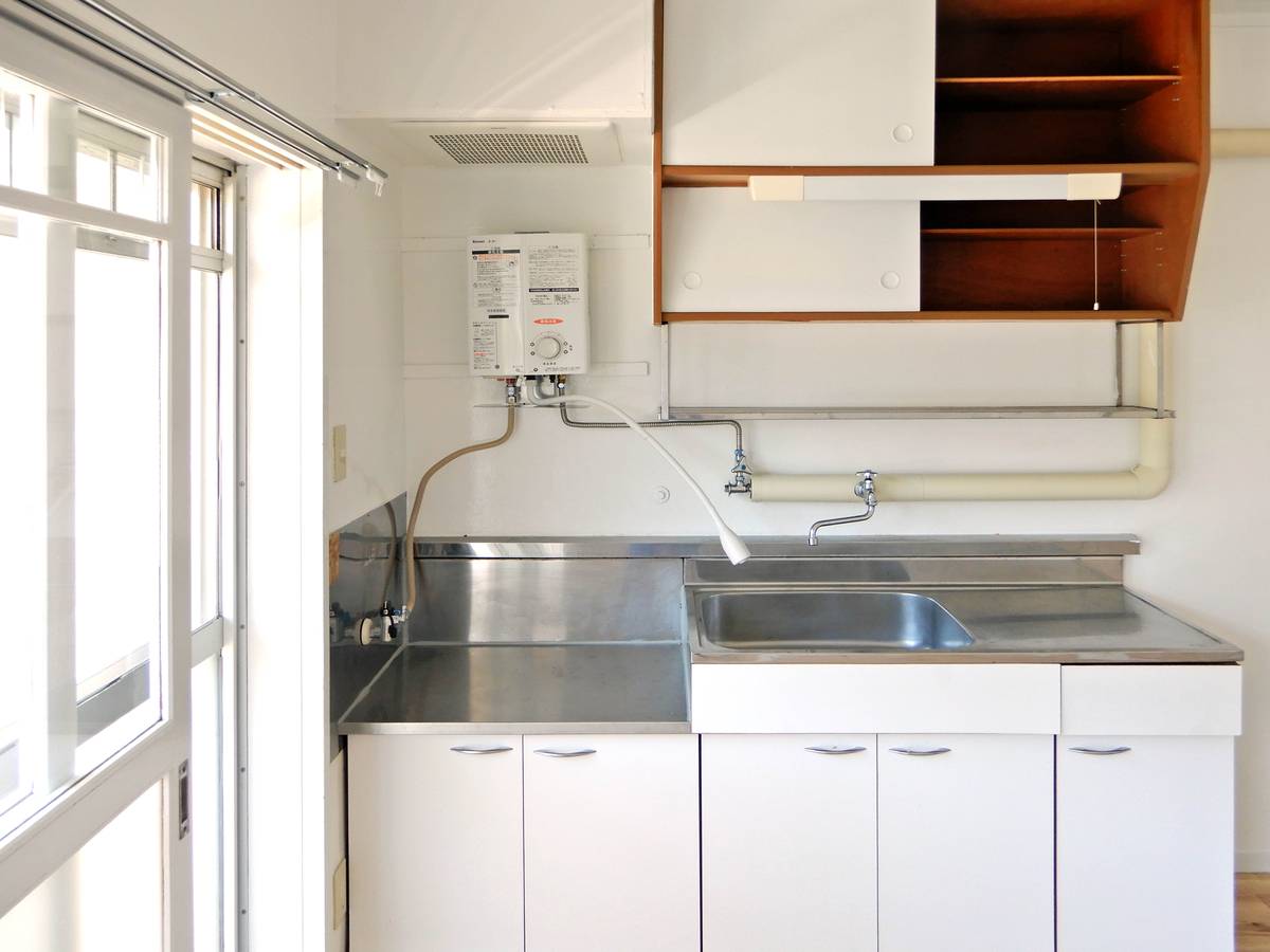 Aizuwakamatsu-shi ရှိ Village House Monden ၏ မီးဖိုချောင်