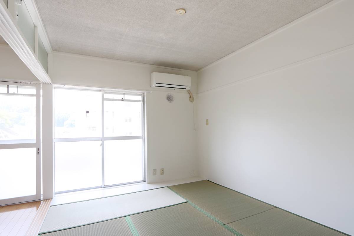 Living Room in Village House Naka Sakurada in Yamagata-shi