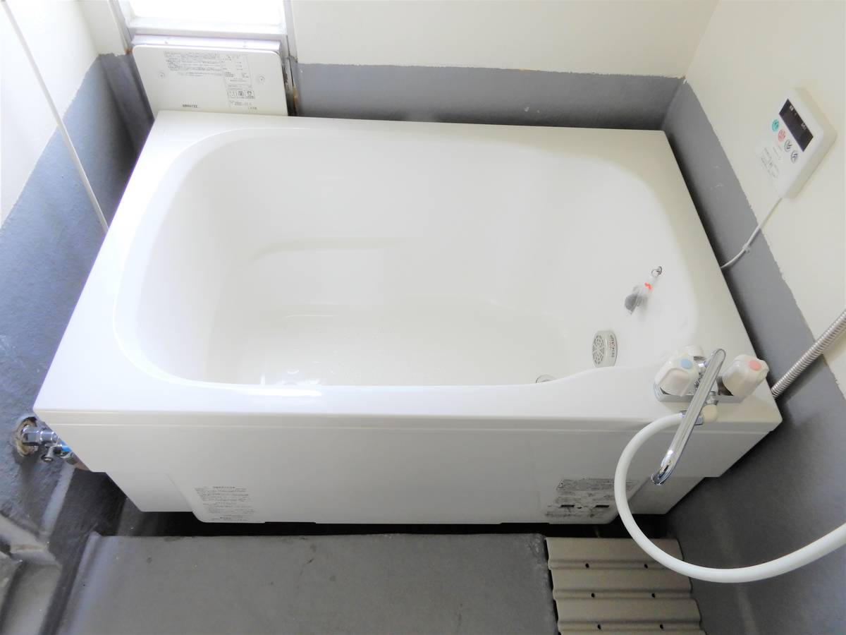 Phòng tắm của Village House Rokuta ở Higashine-shi
