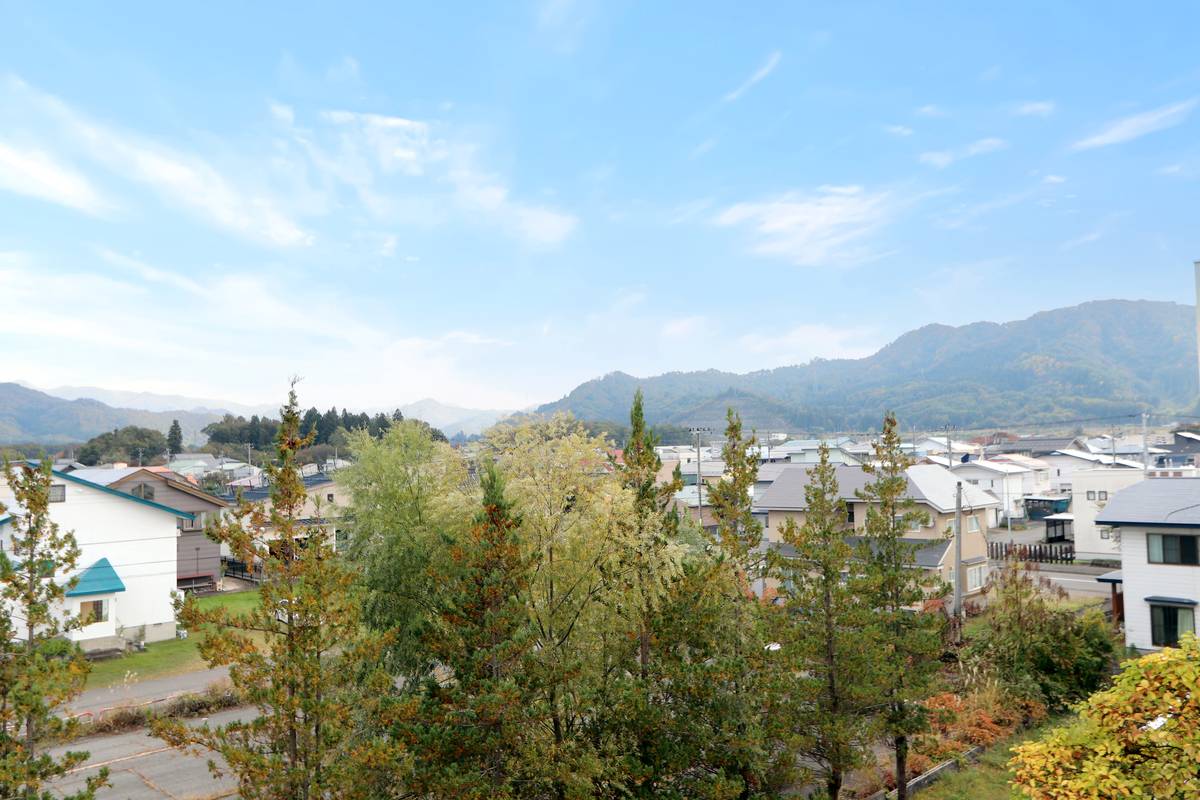Tầm nhìn từ Village House Bansei ở Yonezawa-shi