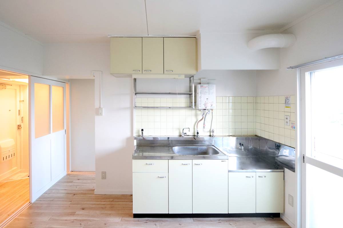 Khu vực bếp của Village House Wakakusa ở Akita-shi