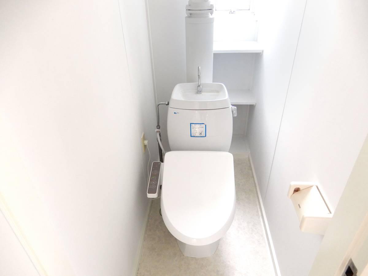 Toilet in Village House Nishigaoka in Miyako-shi