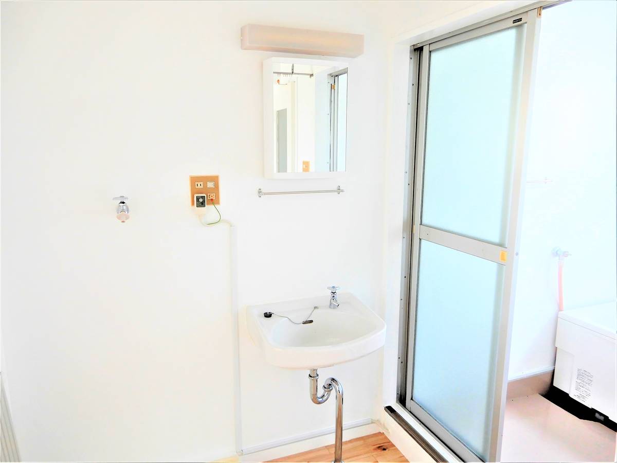 Tsuruoka-shi मा Village House Takarada मा पाउडर रूम