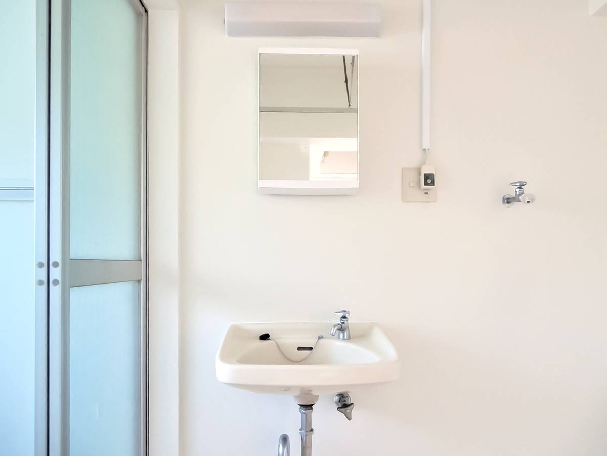 Powder Room in Village House Onahama in Iwaki-shi