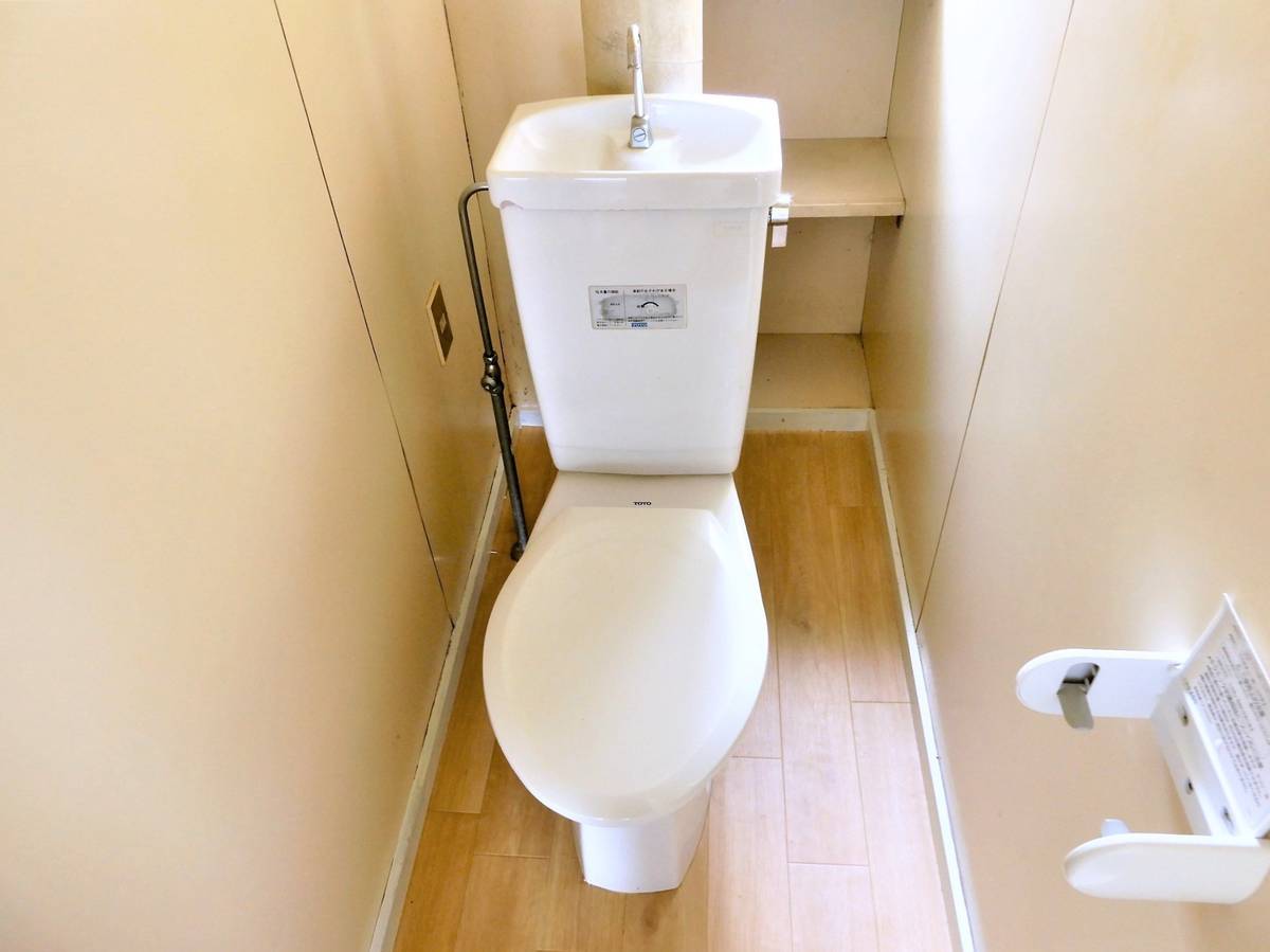 Toilet in Village House Onahama in Iwaki-shi