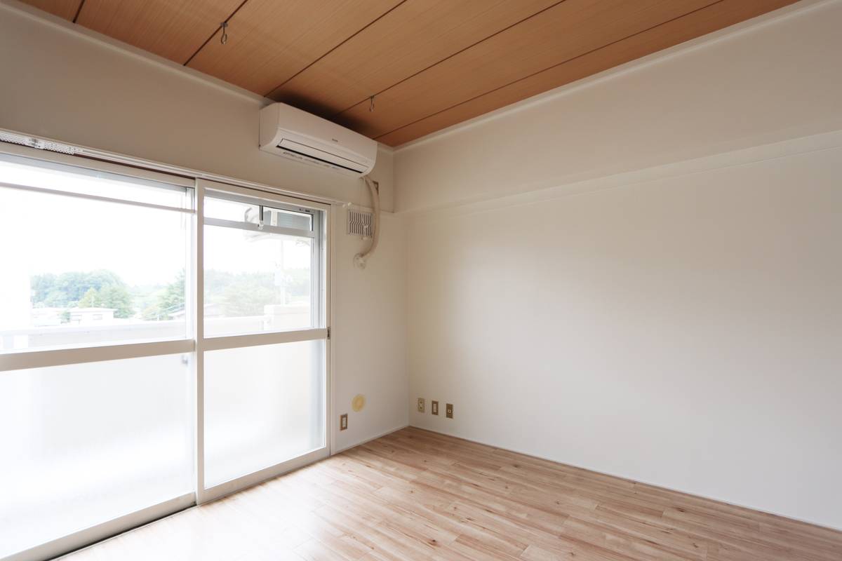 Living Room in Village House Shimofunao in Iwaki-shi