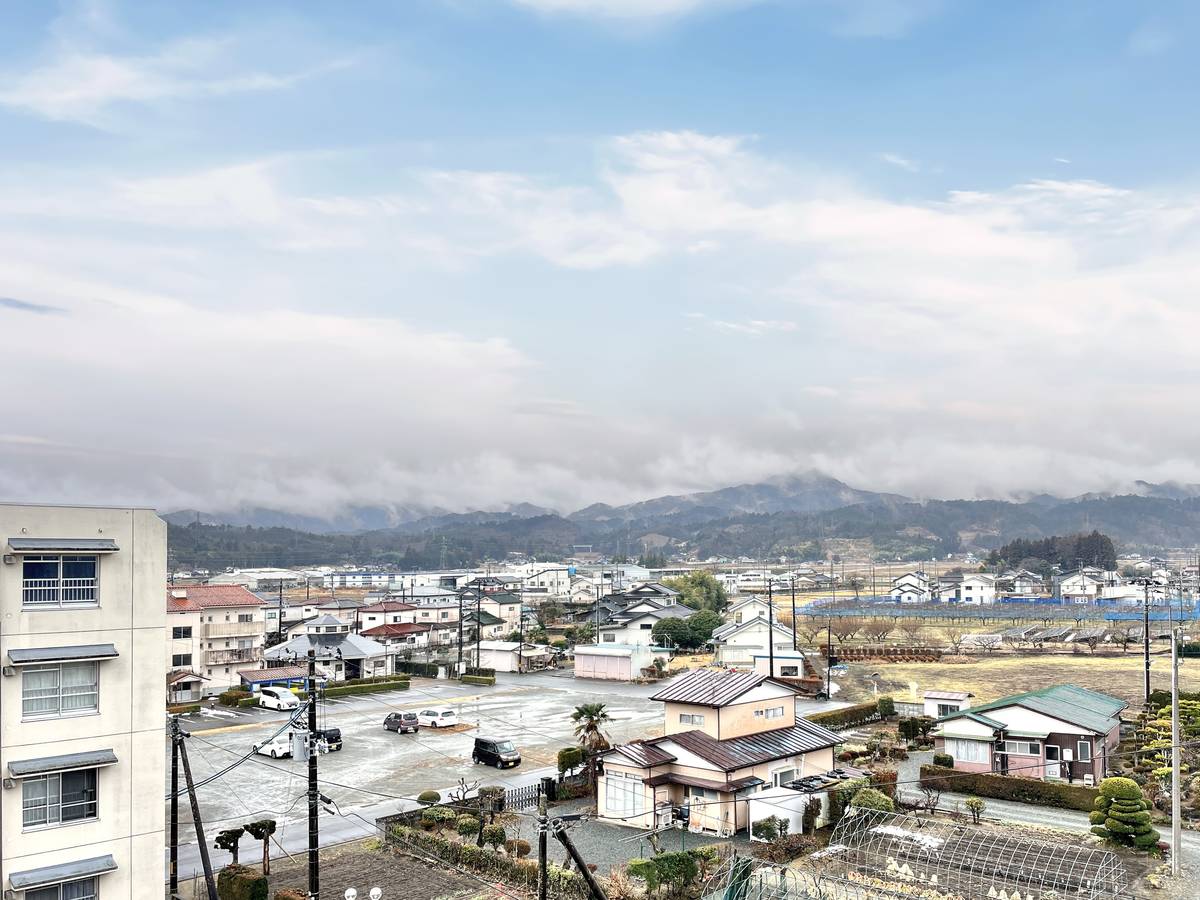 Tầm nhìn từ Village House Kita Nagano ở Minamisoma-shi