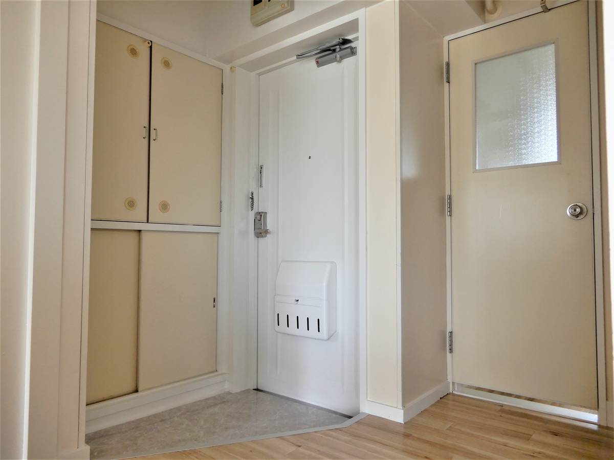 Apartment Entrance in Village House Katsuhira in Akita-shi