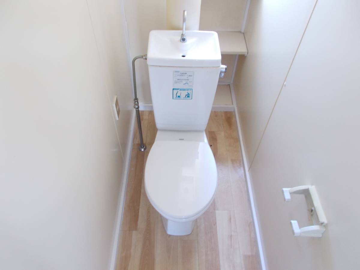 Toilet di Village House Ashiya di Aomori-shi