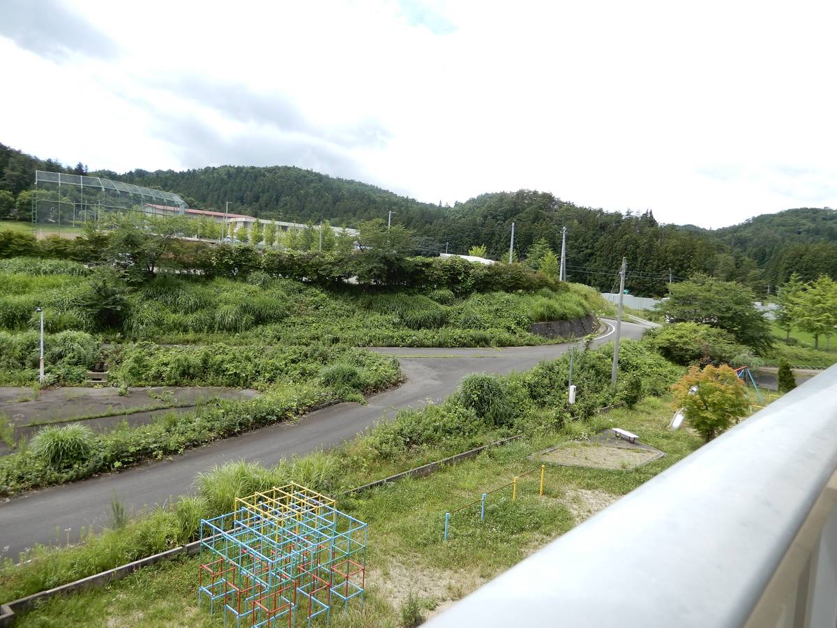 Tầm nhìn từ Village House Naganuma Jounan ở Sukagawa-shi