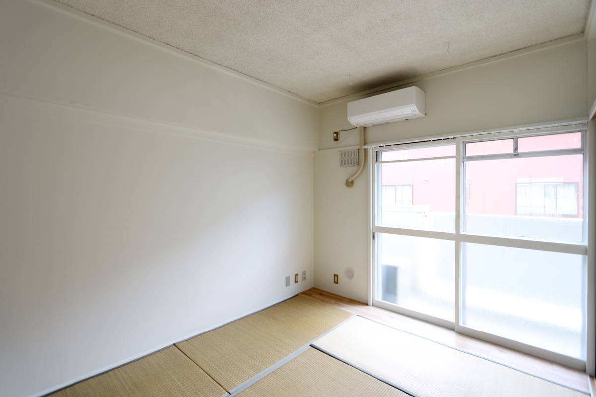 米沢市ビレッジハウス牛森のリビング