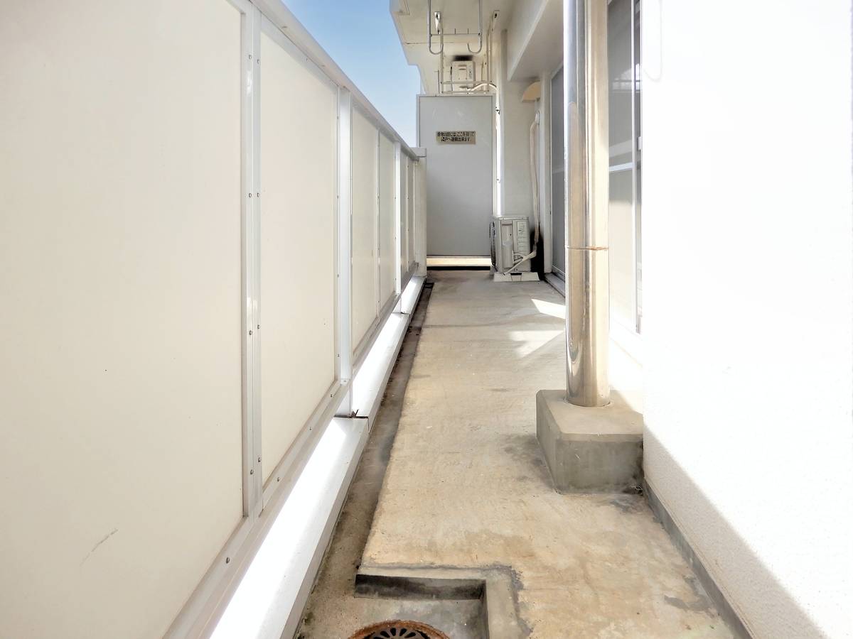 米沢市ビレッジハウス牛森のバルコニー