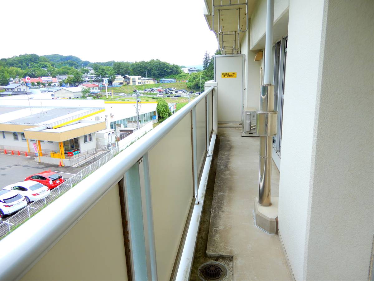 Balcony in Village House Adatara in Nihommatsu-shi
