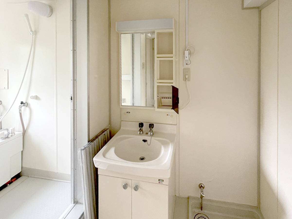 Ruang Rias di Village House Tokiwa di Tamura-shi