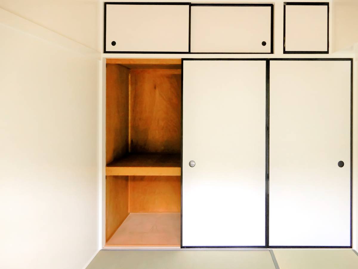 Storage Space in Village House Dousen in Kamaishi-shi