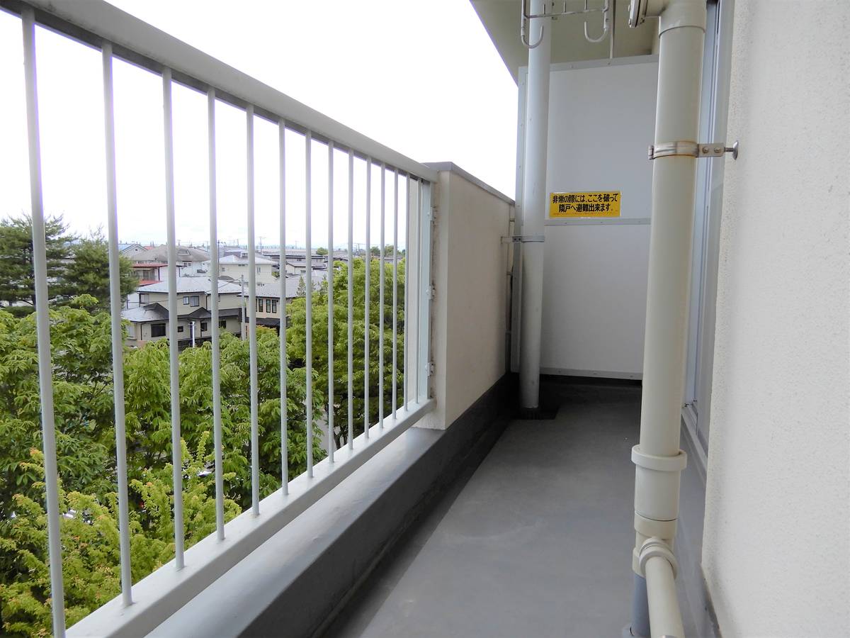 宮城野区ビレッジハウス仙台鶴ケ谷二丁目のバルコニー