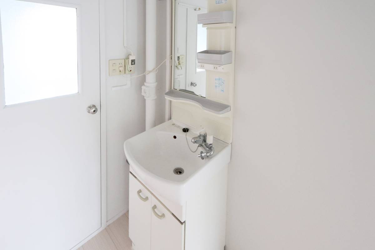 Bồn rửa mặt của Village House Tsurugaya 2 Chome ở Miyagino-ku