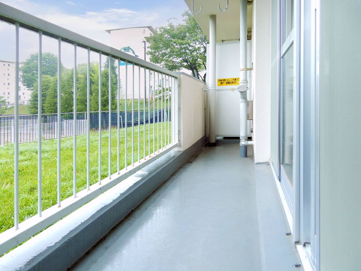 Miyagino-ku ရှိ Village House Tsurugaya 5 Chome ၏ ၀ရန်တာ