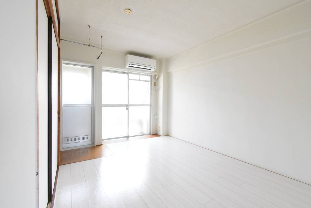 高崎市ビレッジハウス寺尾のリビング