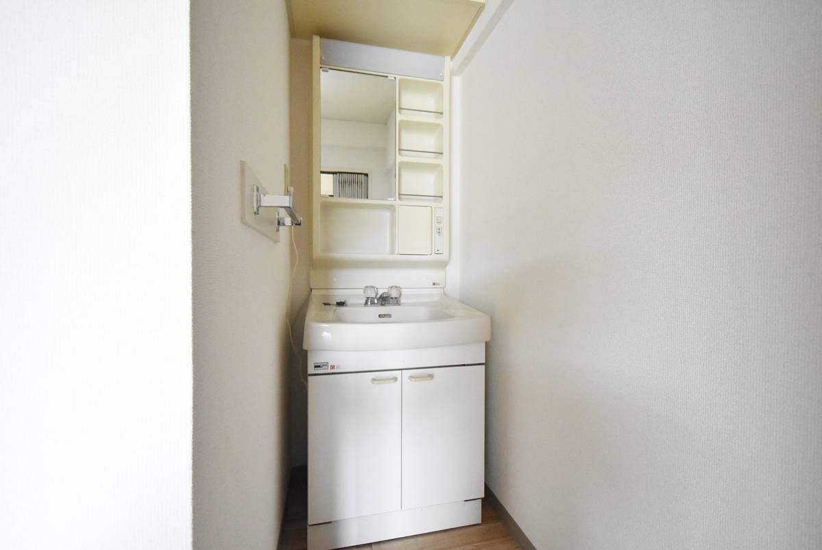 Fukaya-shi मा Village House Taya मा पाउडर रूम