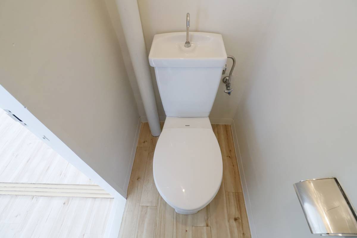 Toilet in Village House Futawa in Funabashi-shi