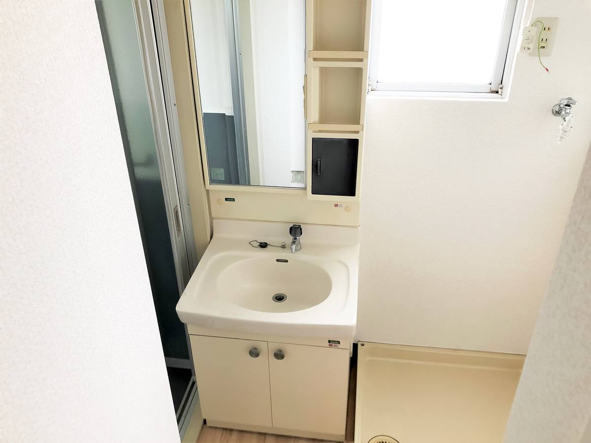 Ruang Rias di Village House Kamakura di Kamakura-shi