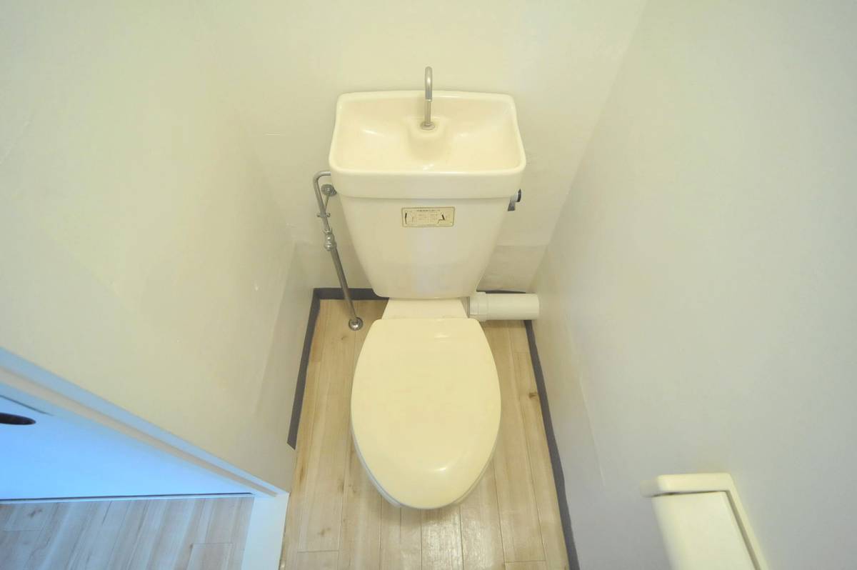 Toilet in Village House Mukougaoka in Miyamae-ku