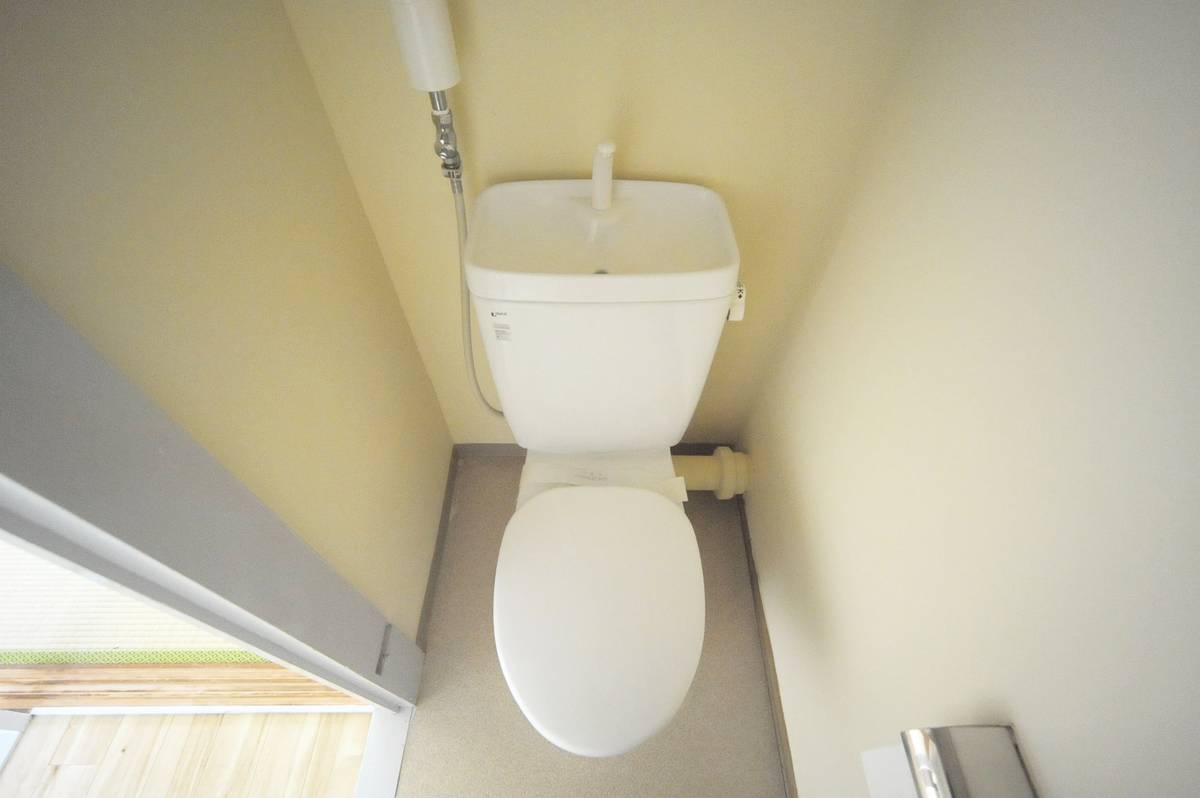 Toilet di Village House Mukougaoka di Miyamae-ku