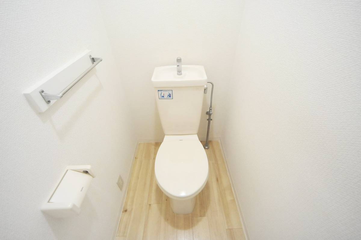 Nhà vệ sinh của Village House Shimo Kuzawa ở Chuo-ku