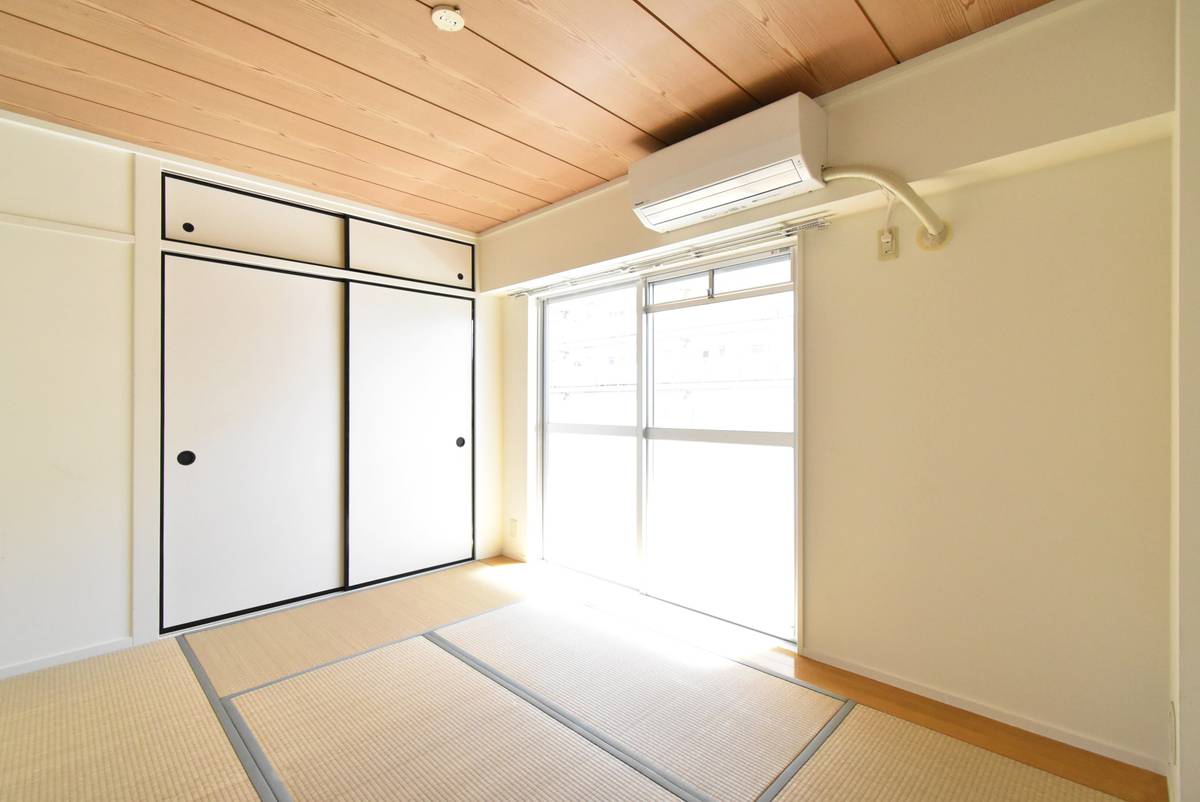 Living Room in Village House Shikishima in Kai-shi