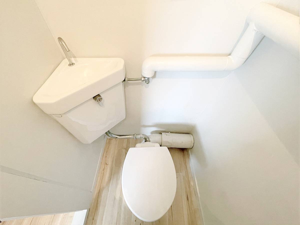 Toilet di Village House Kawauchi di Kiryu-shi