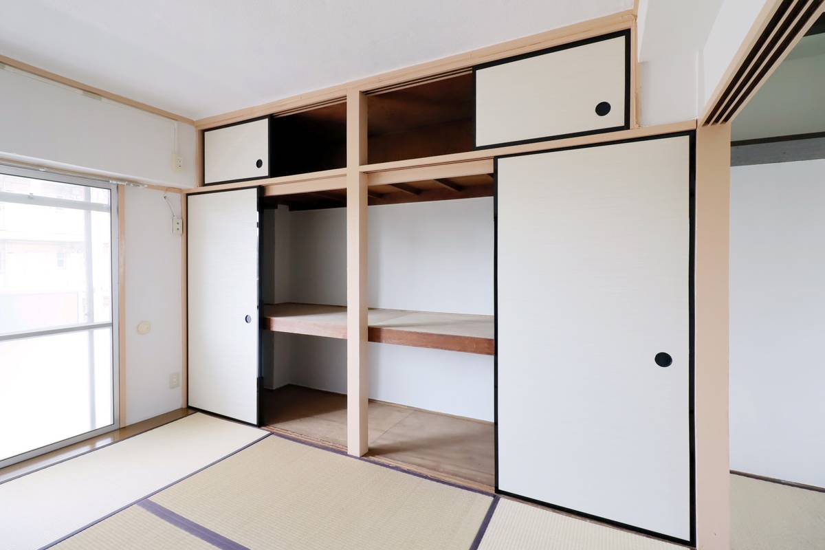 Gudang di Village House Iriyamazu di Yokosuka-shi