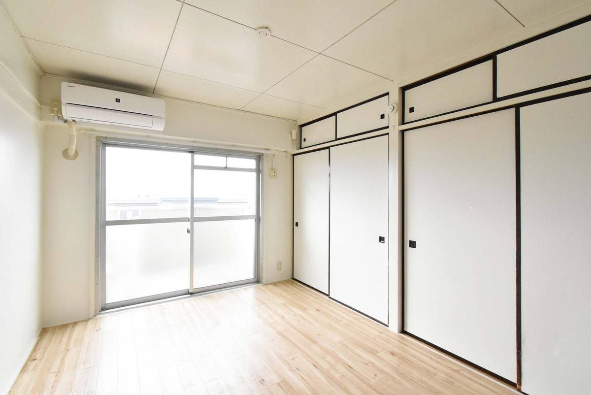 Living Room in Village House Iriyamazu in Yokosuka-shi