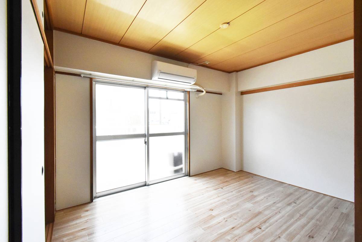 Living Room in Village House Iriyamazu in Yokosuka-shi